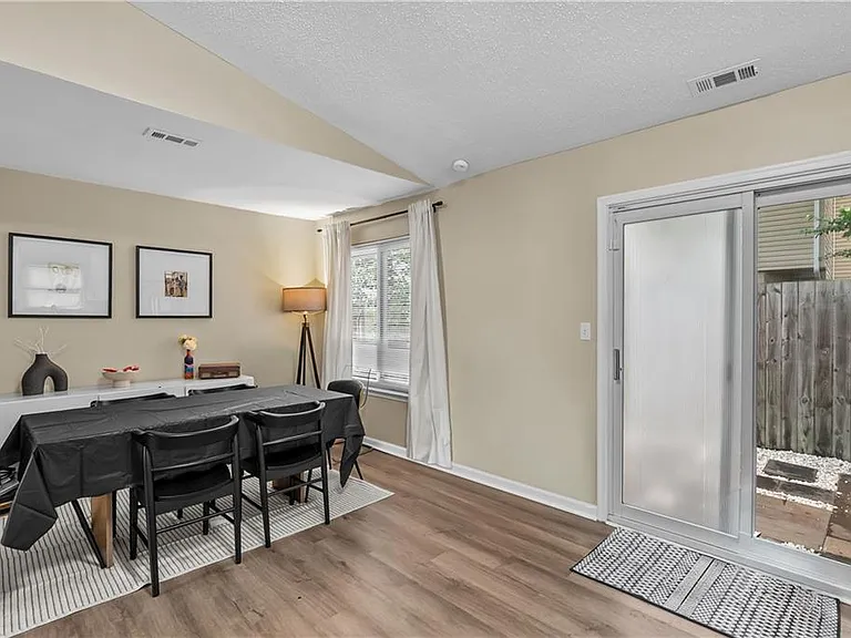 3852 Danville Ct — Photo 14