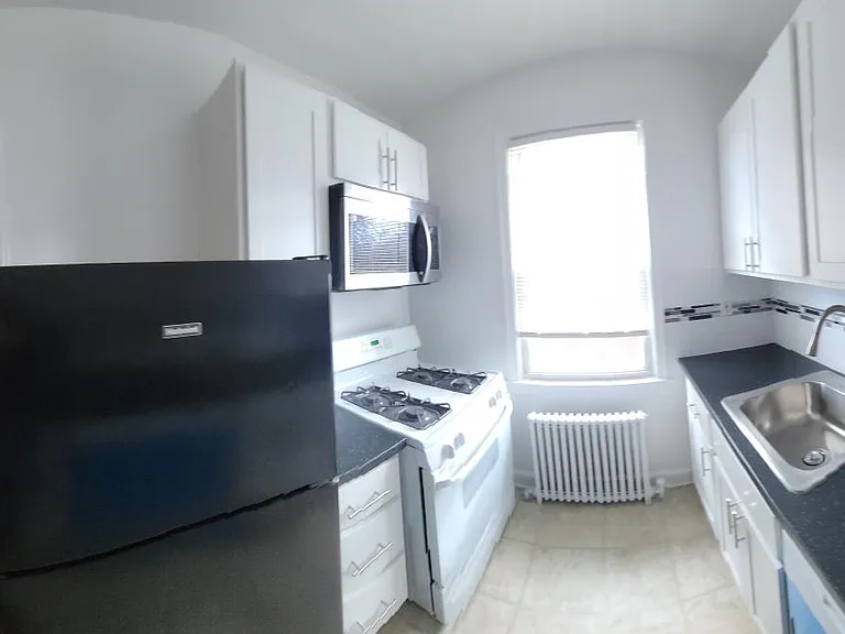 814 Greenwood Cir #2 — Photo 51