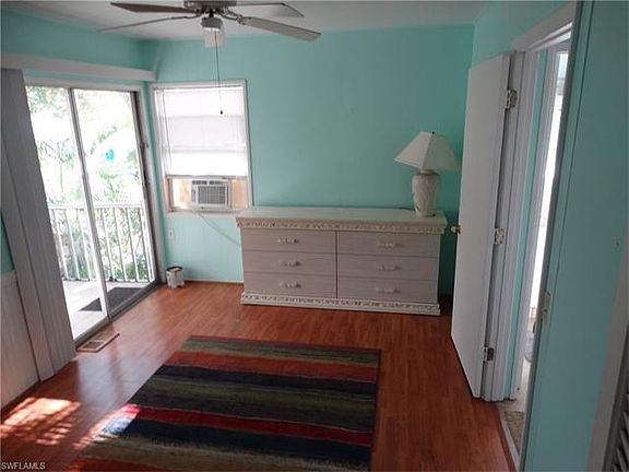 4th image of 5425 Estero Blvd