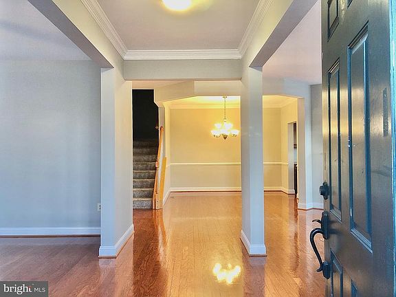 4th image of 1024 Llano Dr