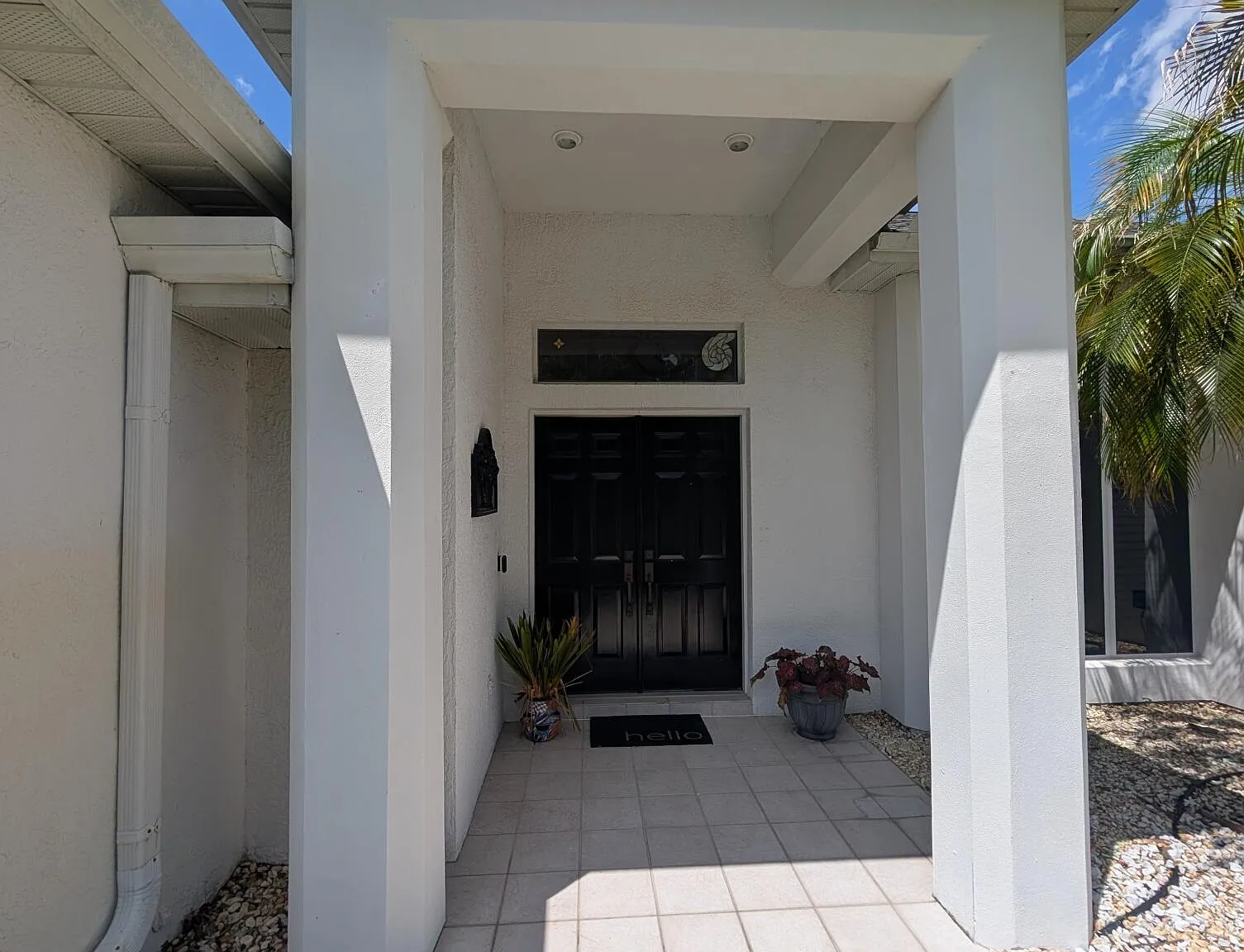 3 bed, 2.0 bath, 1795 sqft, $2,700 — Photo 4