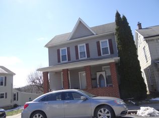 404 Locust St, Burnham, PA 17009