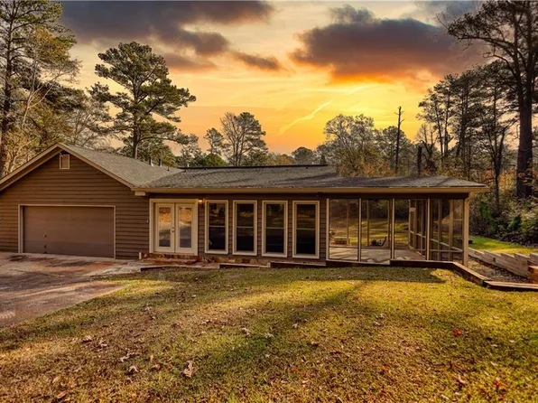 55 Dogwood Ln, McDonough, GA 30253