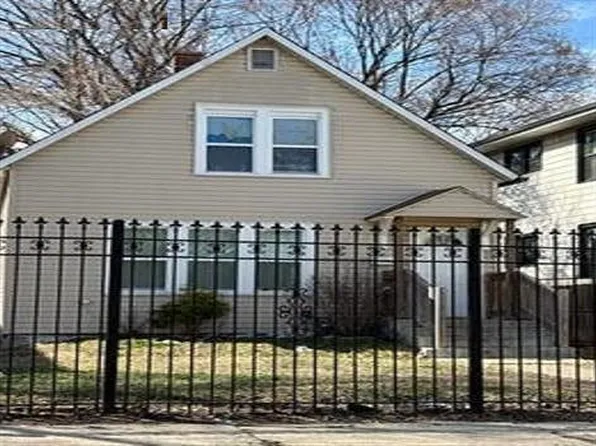 11824 S Eggleston Ave, Chicago, IL 60628
