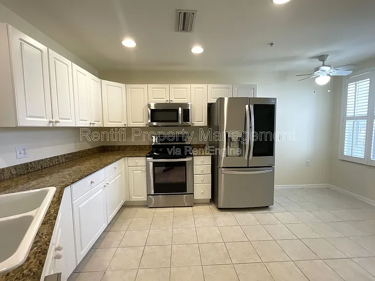 12090 Summergate Cir #101 — Photo 3