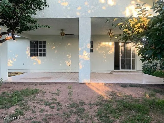 704 N Elizabeth Ave — Photo 8