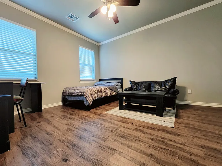 2308 Paraiso Way — Photo 9