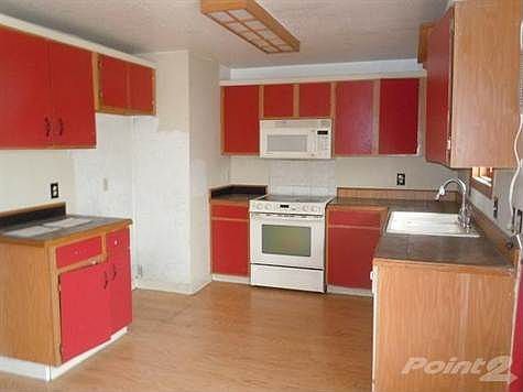 2nd image of 2947 Myrtle Dr