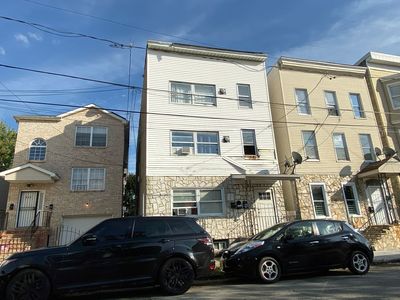 416 S 7th St, Newark, NJ, 07103