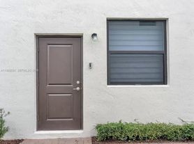 11909 SW 244th St, Homestead, FL