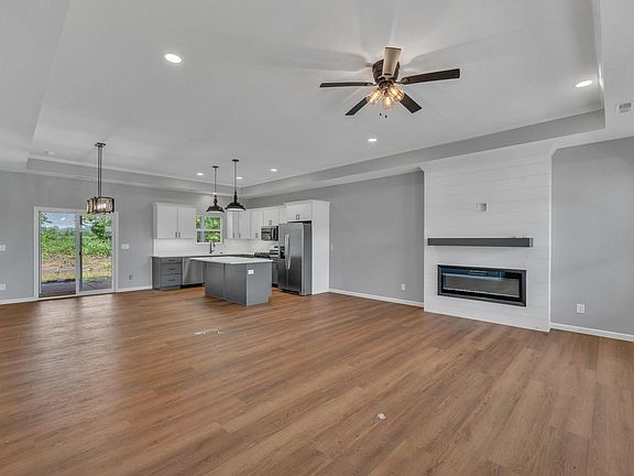 4th image of 8387 Derik Ct