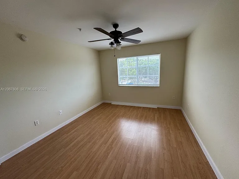 2160 E Preserve Way #305 — Photo 8