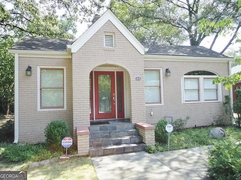 3 bed, 2.0 bath, 1782 sqft, $3,100 — Photo 3