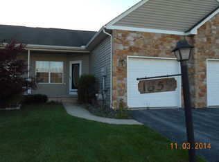 1859 Deerfield Dr, Dover, PA 17315