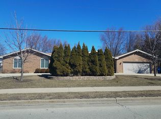 167 W Army Trail Rd, Bloomingdale, IL 60108