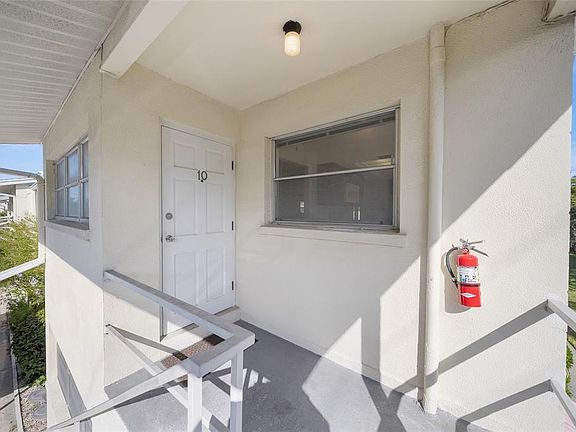 3rd image of 2507 Beneva Rd Unit 10