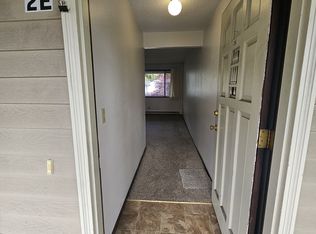 909 Grove St #2E, Vancouver, WA 98661