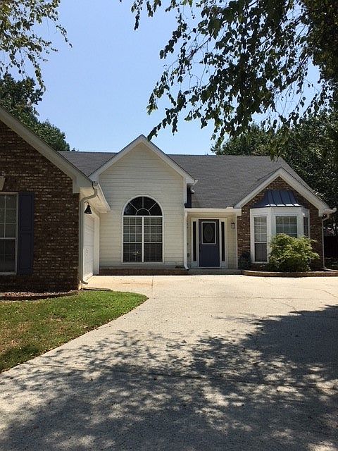1st image of 318 Sunnyside Ct