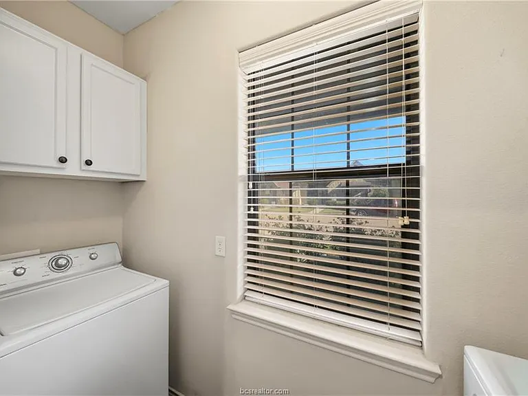3323 General Pkwy — Photo 8