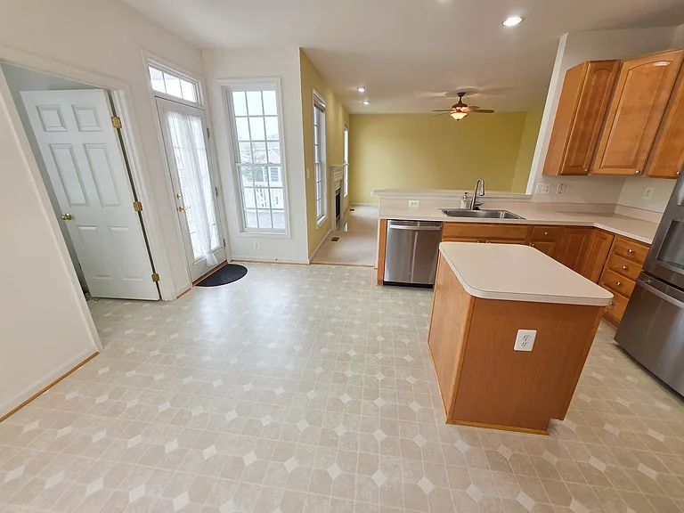 12318 Cherry Branch Dr — Photo 12