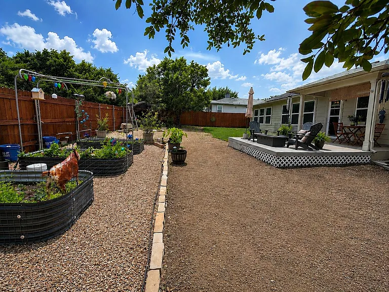 21101 Winslow Cv — Photo 2