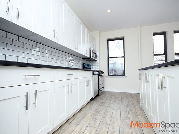3rd image of 2915 36th Ave APT 2DA