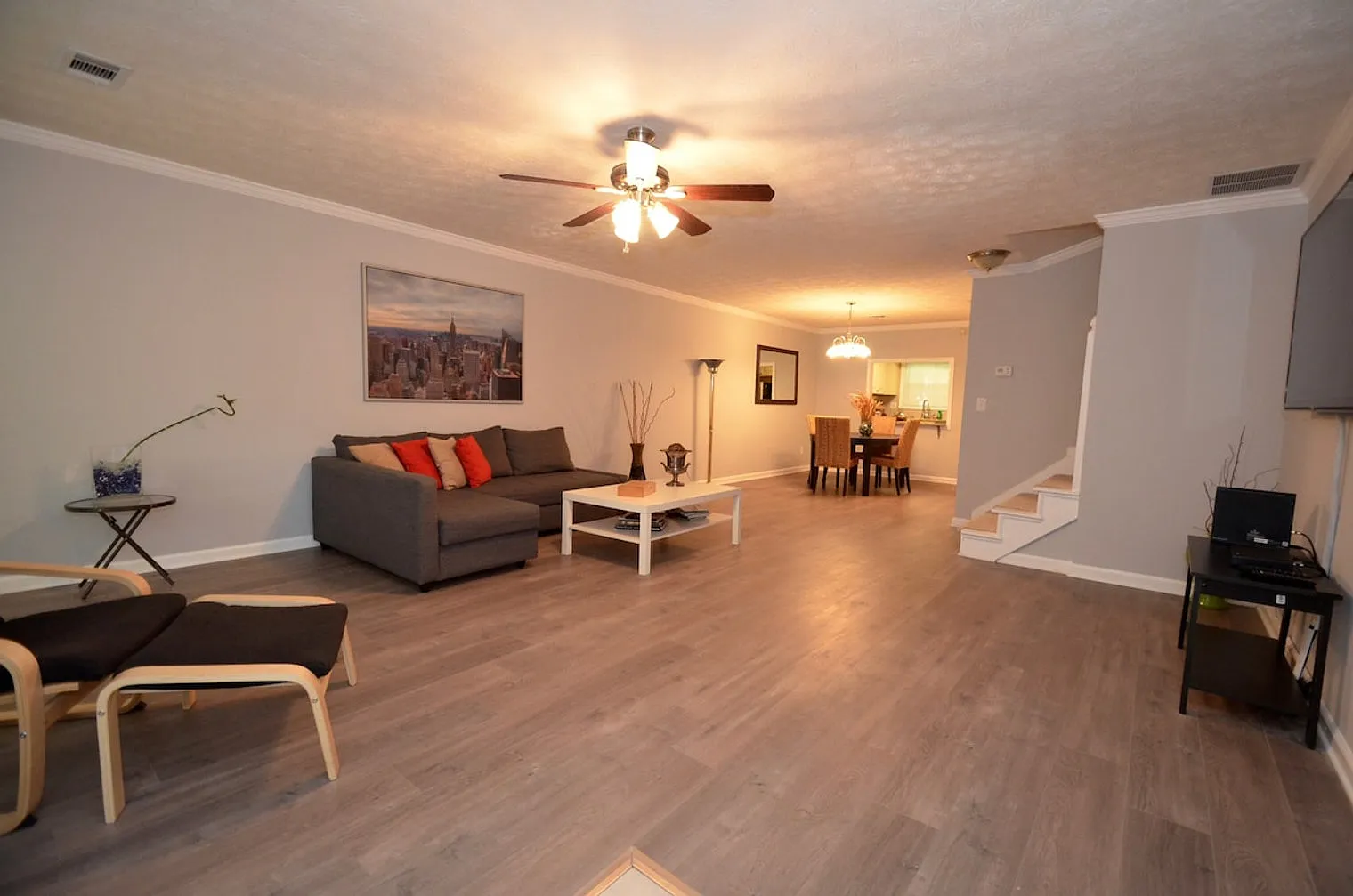 2 bed, 2.0 bath, 1732 sqft, $3,238 — Photo 3