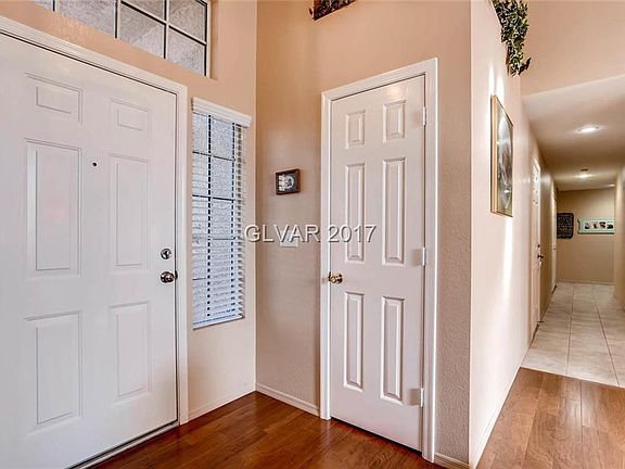 4th image of 923 Centaur Ave