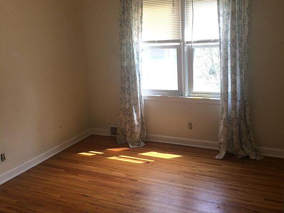 4th image of 3546 Girard Ave S #3546
