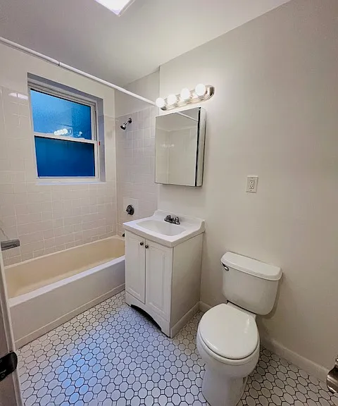 111 Norway St #205 — Photo 2