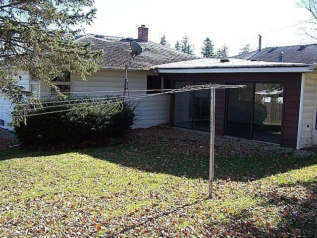 2nd image of 10380 School St