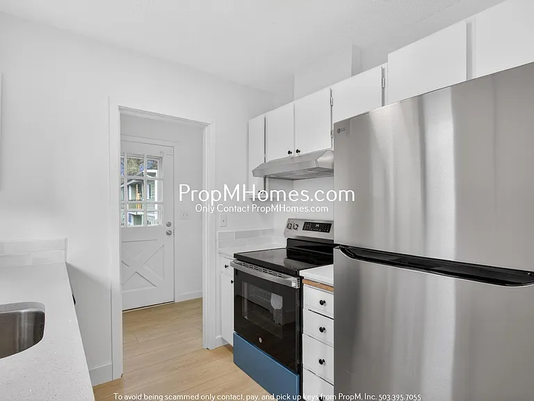 6056 SW Valley Ave — Photo 7