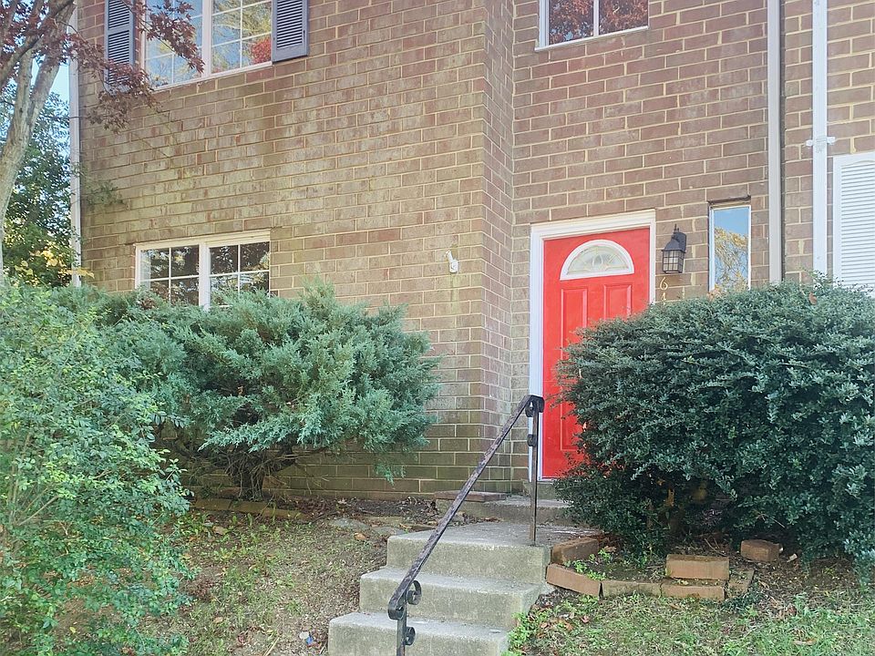 1st image of 64 Oak Dr
