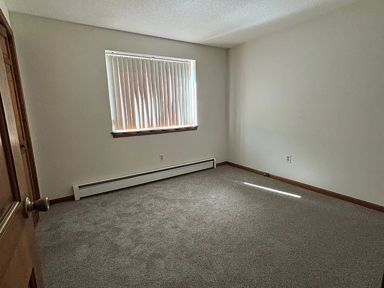 33 Lochview Dr — Photo 11