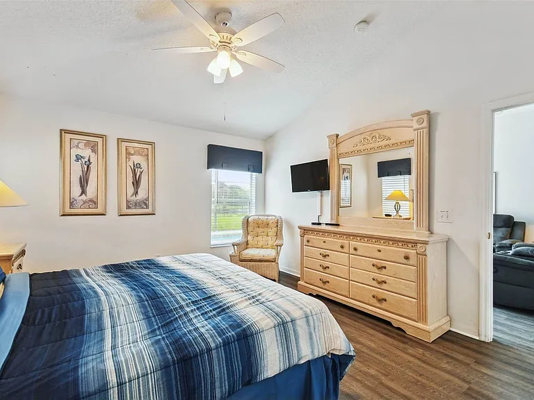 640 Chadbury Way — Photo 15