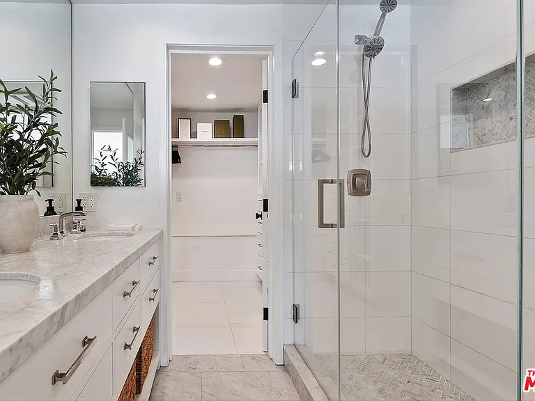 11874 Beach Club Way — Photo 25