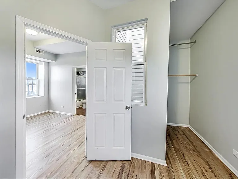 1525 W 17th St #4 — Photo 17