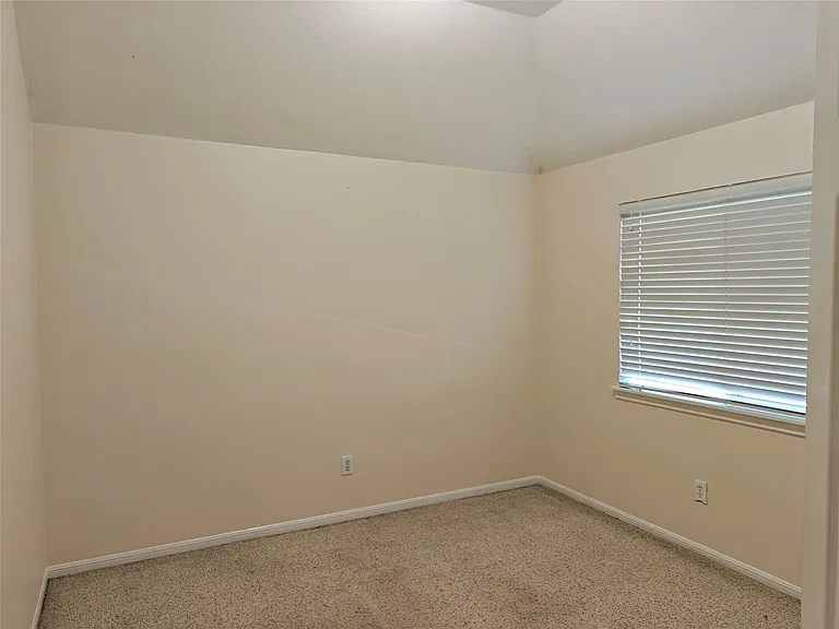 15319 Truslow Point Ln — Photo 35