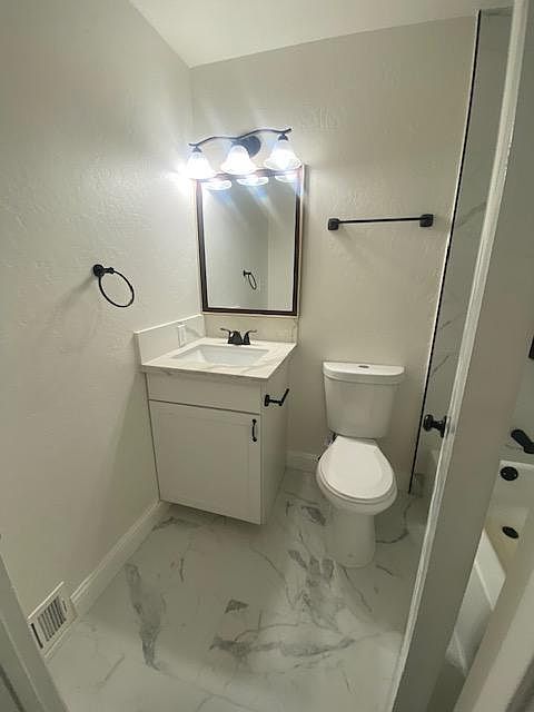 1st image of 2602 W Fairmont Ave APT 103