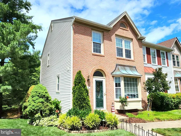 6910 Compton Valley Ct, Centreville, VA 20121