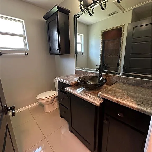 1912 N 47th St — Photo 11
