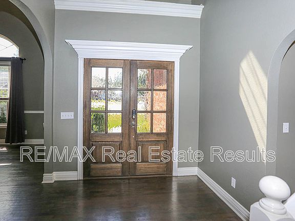 4th image of 5300 S 44th Pl