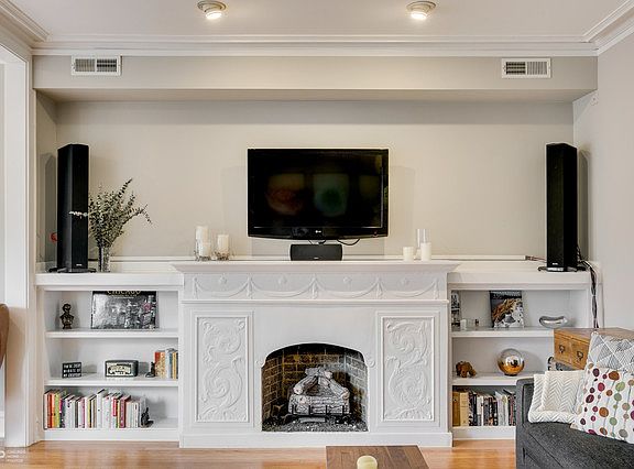 3rd image of 5321 N Paulina St APT 2