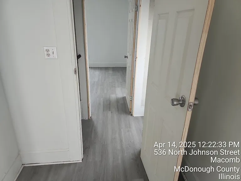 536 N Johnson St — Photo 18