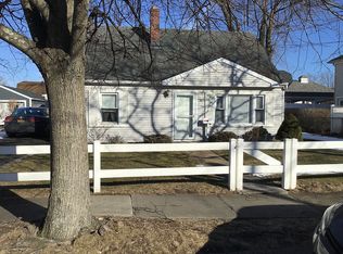 39 Sumpwams Pl, Babylon, NY 11702