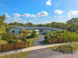 9500 Palm Dr, Cutler Bay, FL 33157