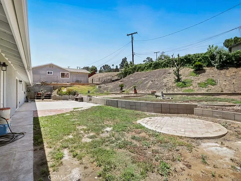 5485 Golden West Ave — Photo 15