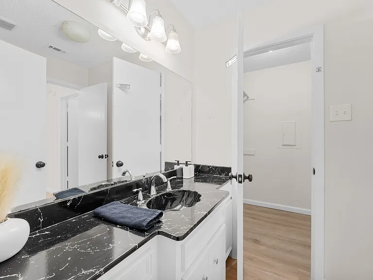 306 Candlewood Pl — Photo 31
