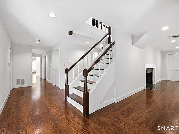 2nd image of 54 Kenmore Road