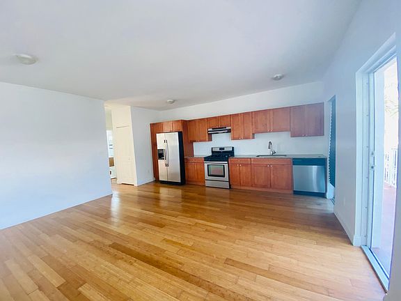 3rd image of 7932 Tatum Waterway Dr #4